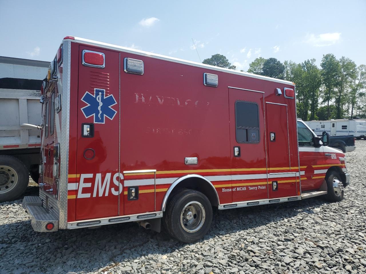 FORD ECONOLINE E450 SUPER DUTY CUTAWAY VAN