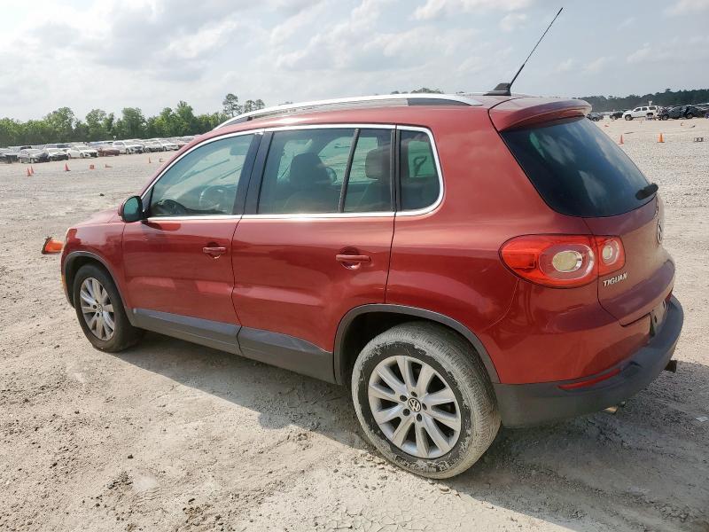 VOLKSWAGEN TIGUAN S 2011 red  gas WVGAV7AX9BW001847 photo #3
