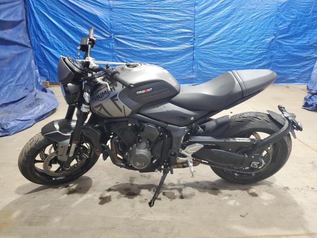 TRIUMPH MOTORCYCLE TRIDENT 66 2022 gray  gas SMTL10UL4NTAF5796 photo #4