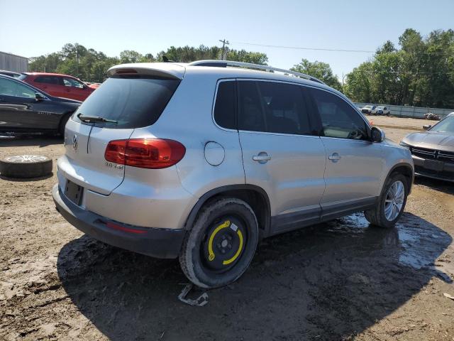 VOLKSWAGEN TIGUAN S 2012 silver 4dr spor gas WVGAV7AX4CW606067 photo #4