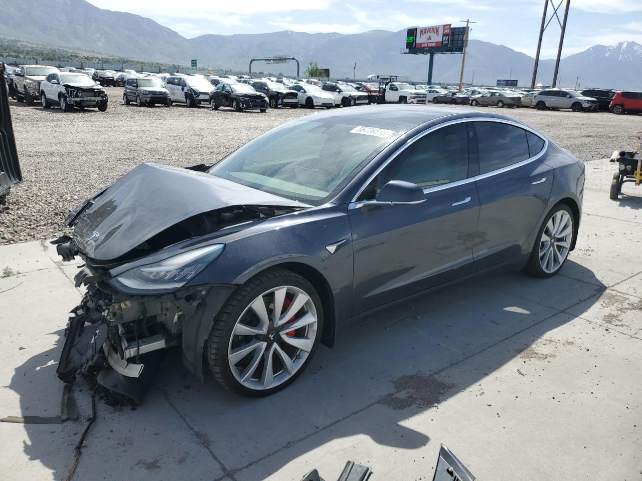 TESLA MODEL 3