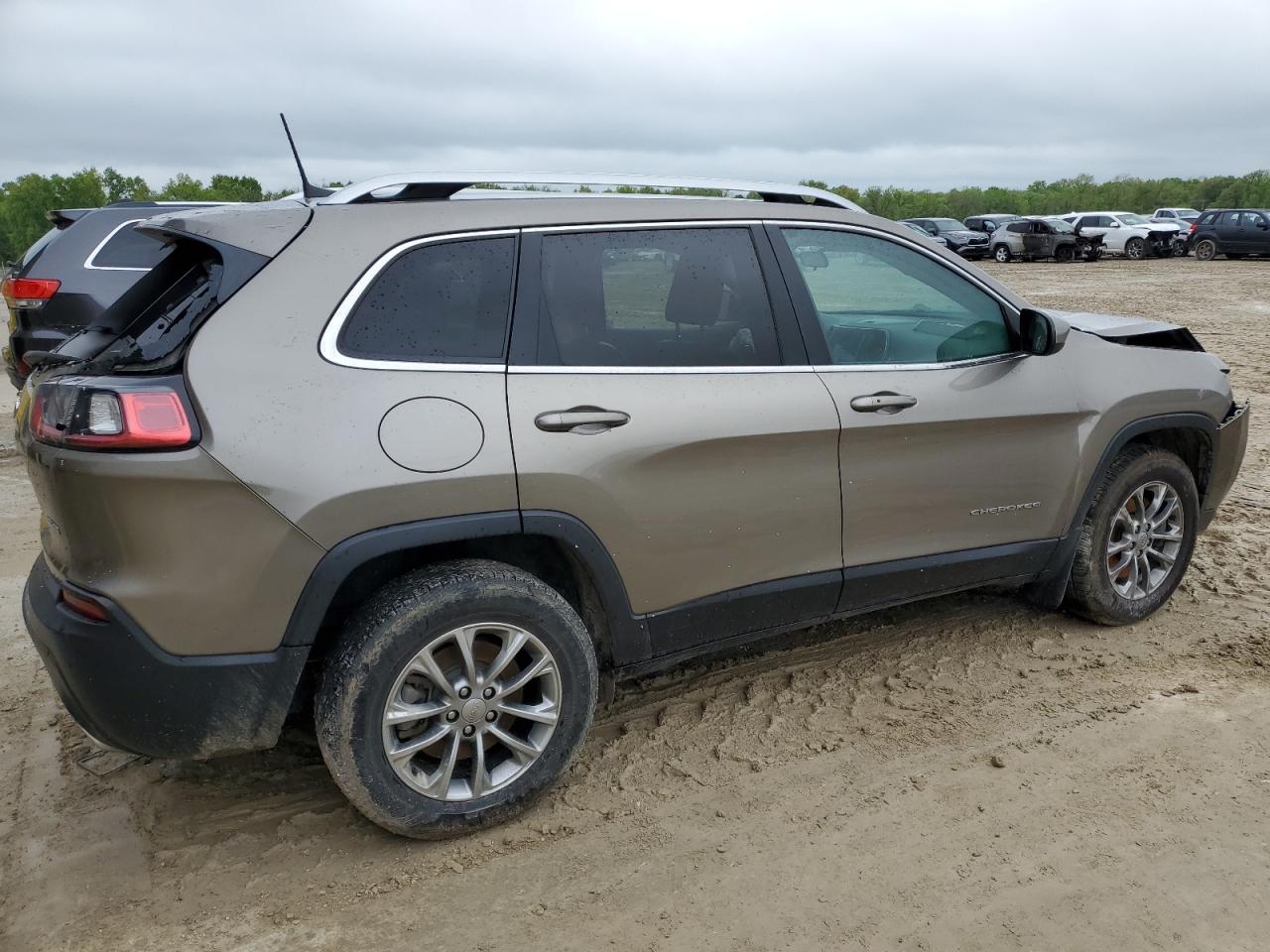 JEEP GRAND CHEROKEE LATITUDE PLUS