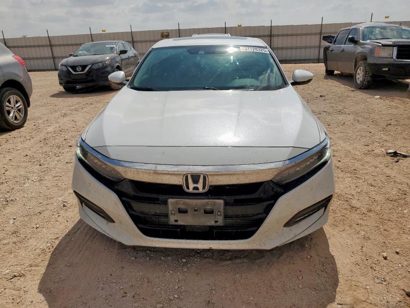2018 HONDA ACCORD TOU 1HGCV1F96JA215700