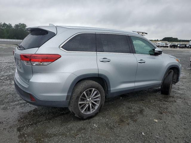 Vin: 5tdkzrfhxks552573, lot: 56968315, toyota highlander se 20193