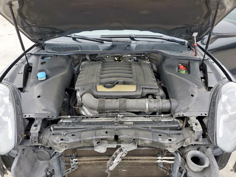 2016 PORSCHE CAYENNE - WP1AA2A26GKA13863