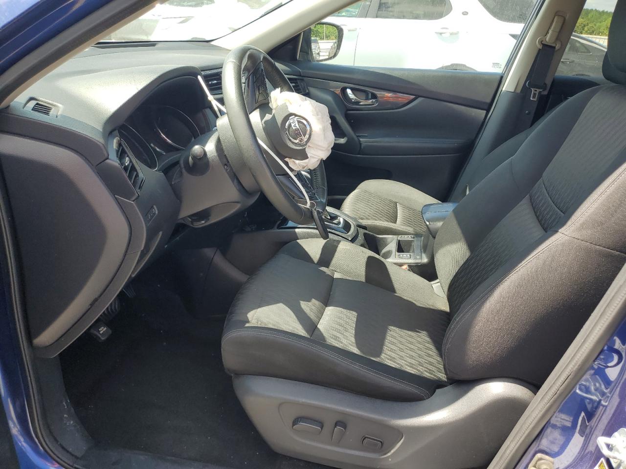 Nissan Rogue s 2017