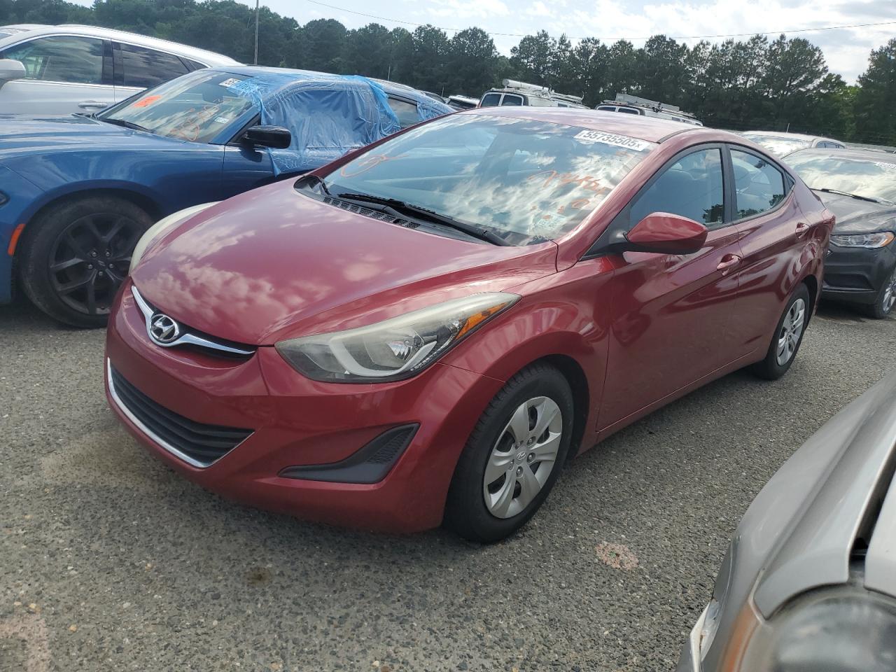 HYUNDAI ELANTRA SE