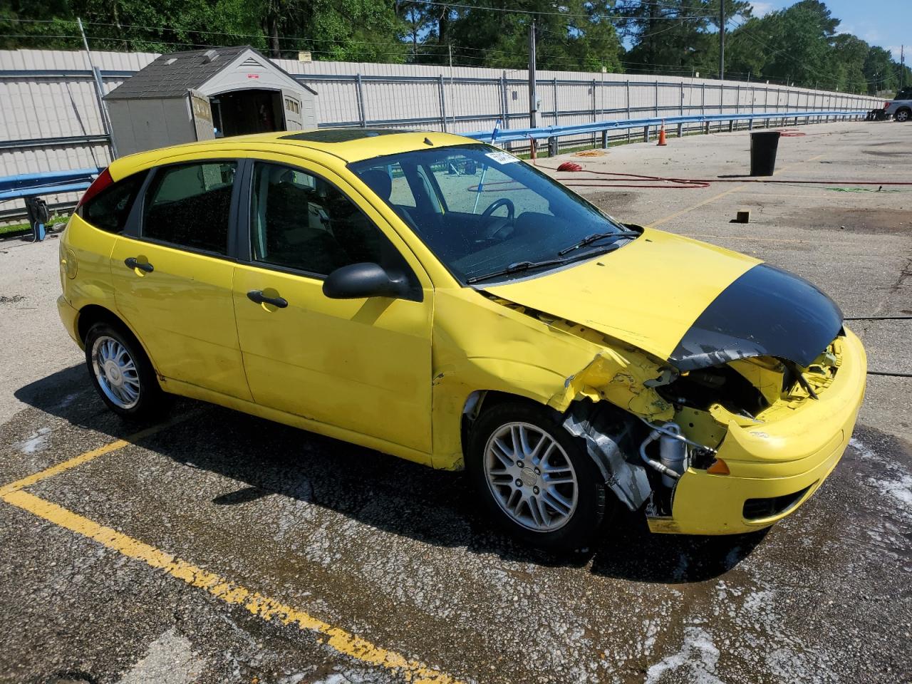 Lot #3206278100 2005 FORD FOCUS ZX5