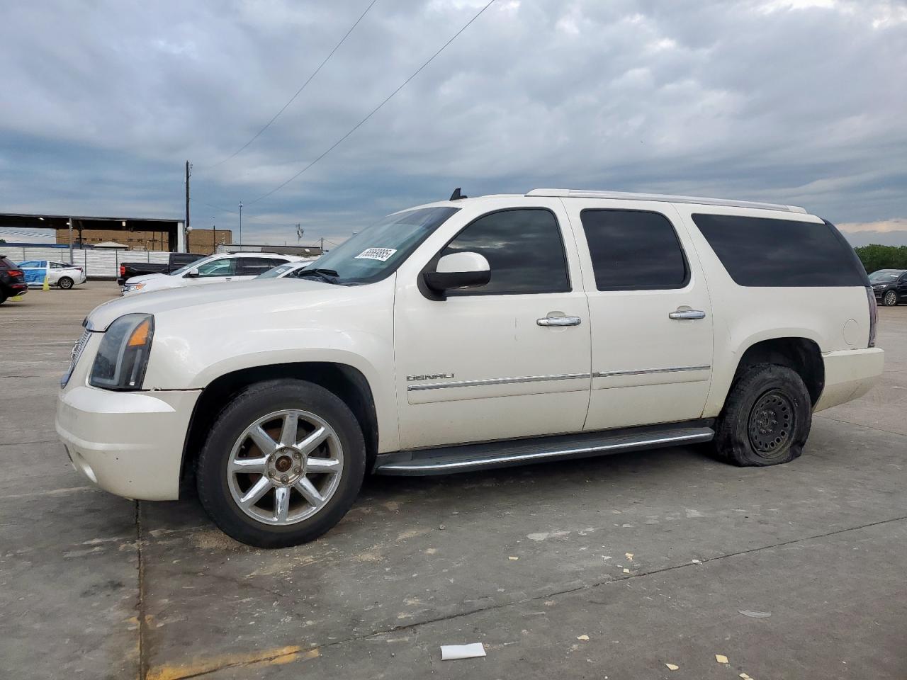 GMC YUKON DENALI
