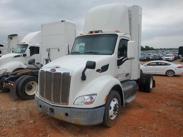 PETERBILT 579 2017 white tractor compressed natural gas 1NPBAH8X9HD421475 photo #3