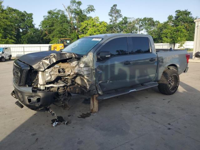 NISSAN TITAN SV