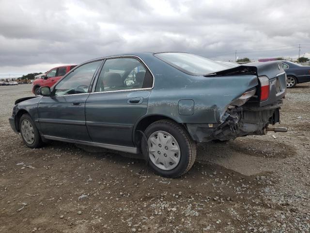 HONDA ACCORD LX 1996 green  gas 1HGCD5638TA195295 photo #3