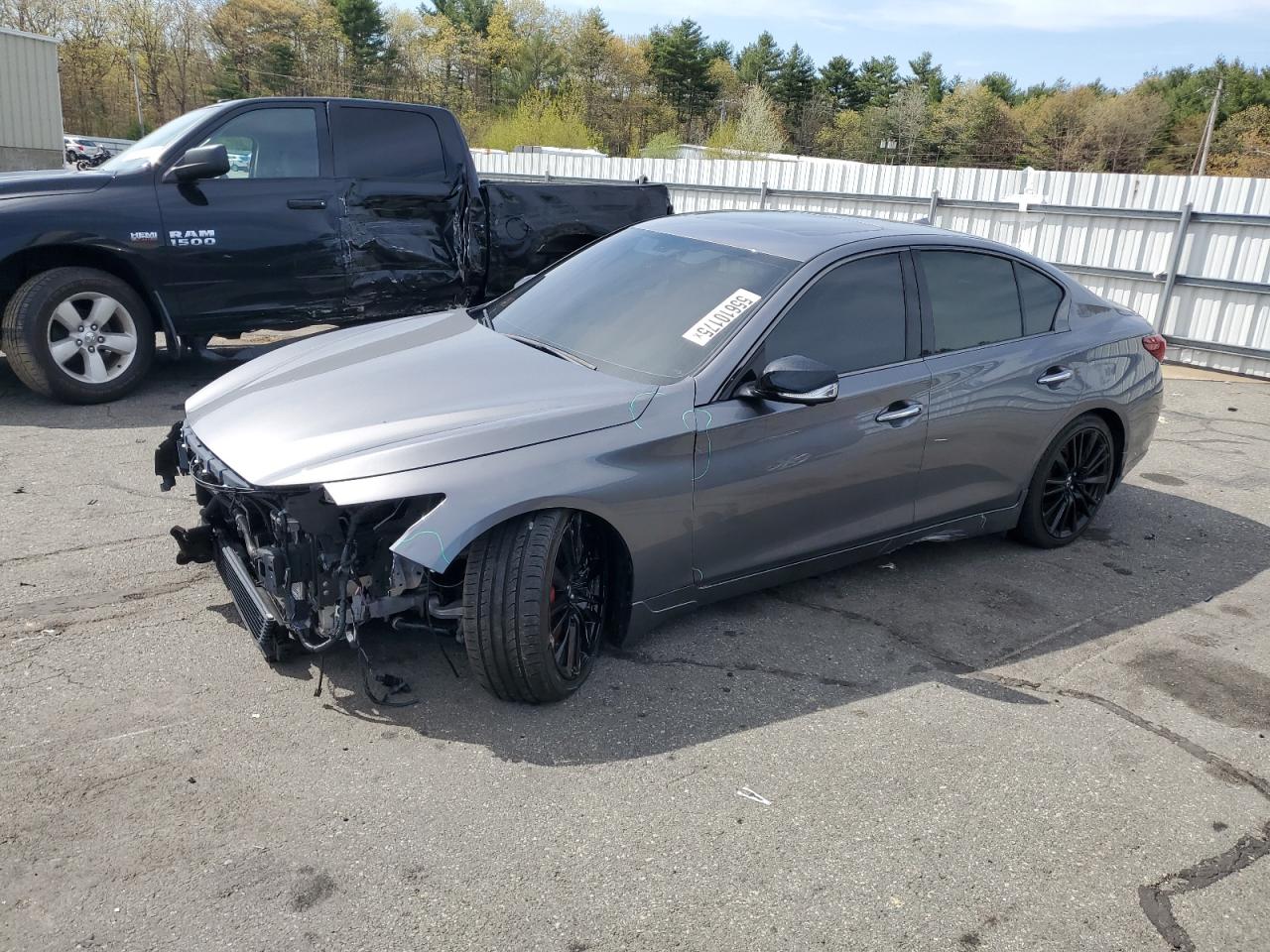 INFINITI Q50 RED SPORT 400