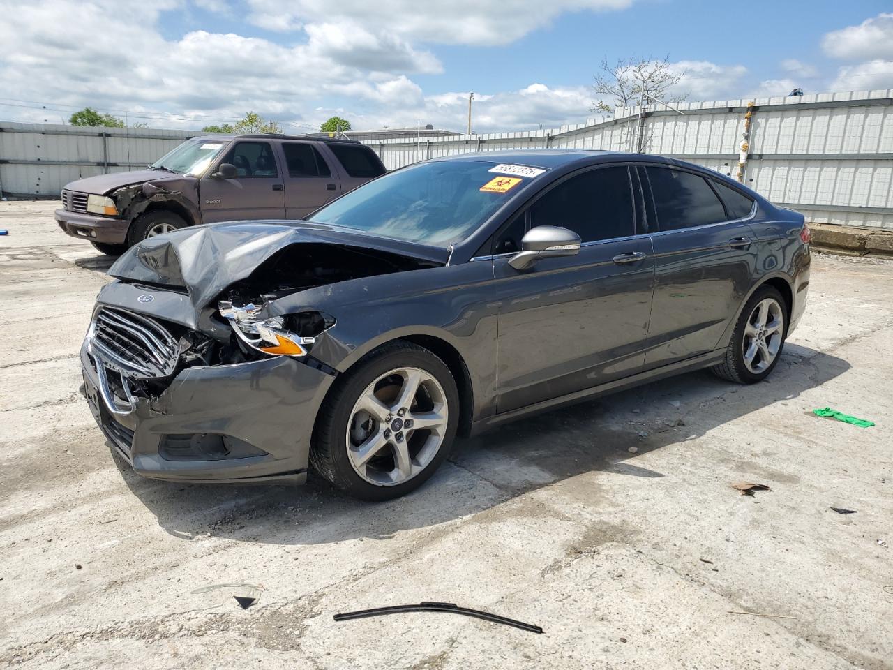 FORD FUSION SE