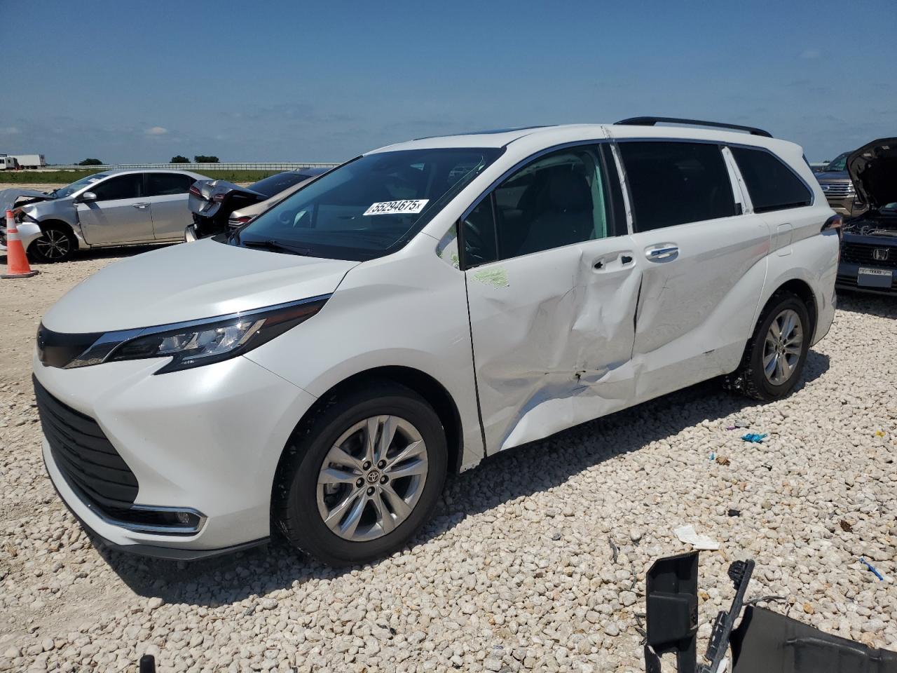 TOYOTA SIENNA XLE