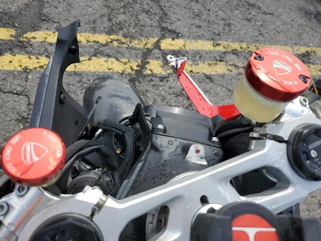 2021 DUCATI PANIGALE V ZDMHAATW8MB003118
