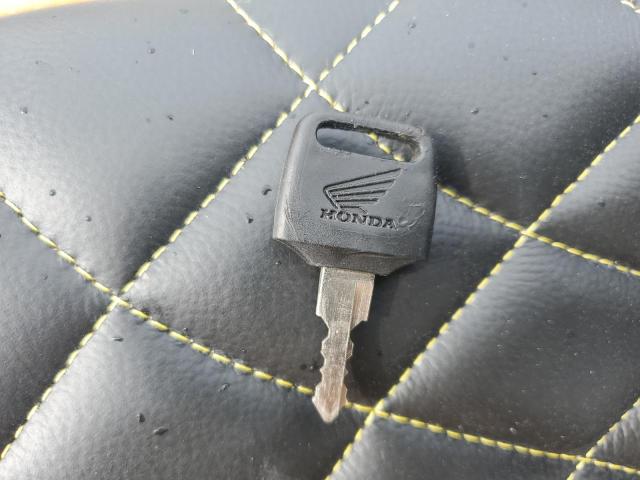 2022 HONDA VT1300 CXA JH2SC6164NK600626