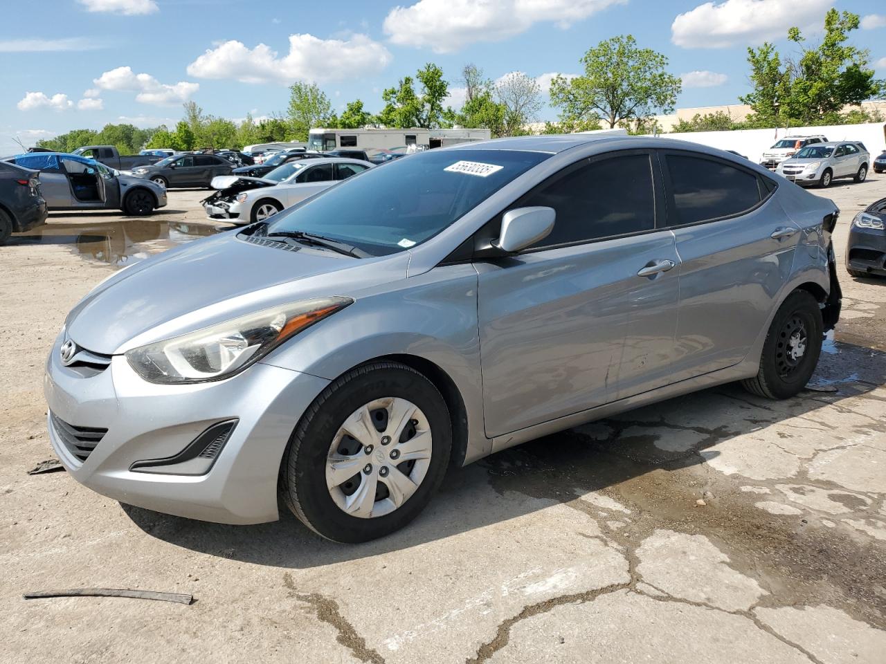 HYUNDAI ELANTRA SE