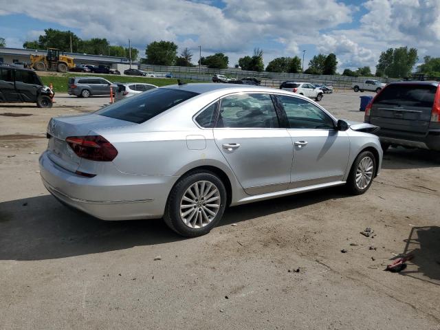 2017 VOLKSWAGEN PASSAT SE 1VWBT7A39HC046175
