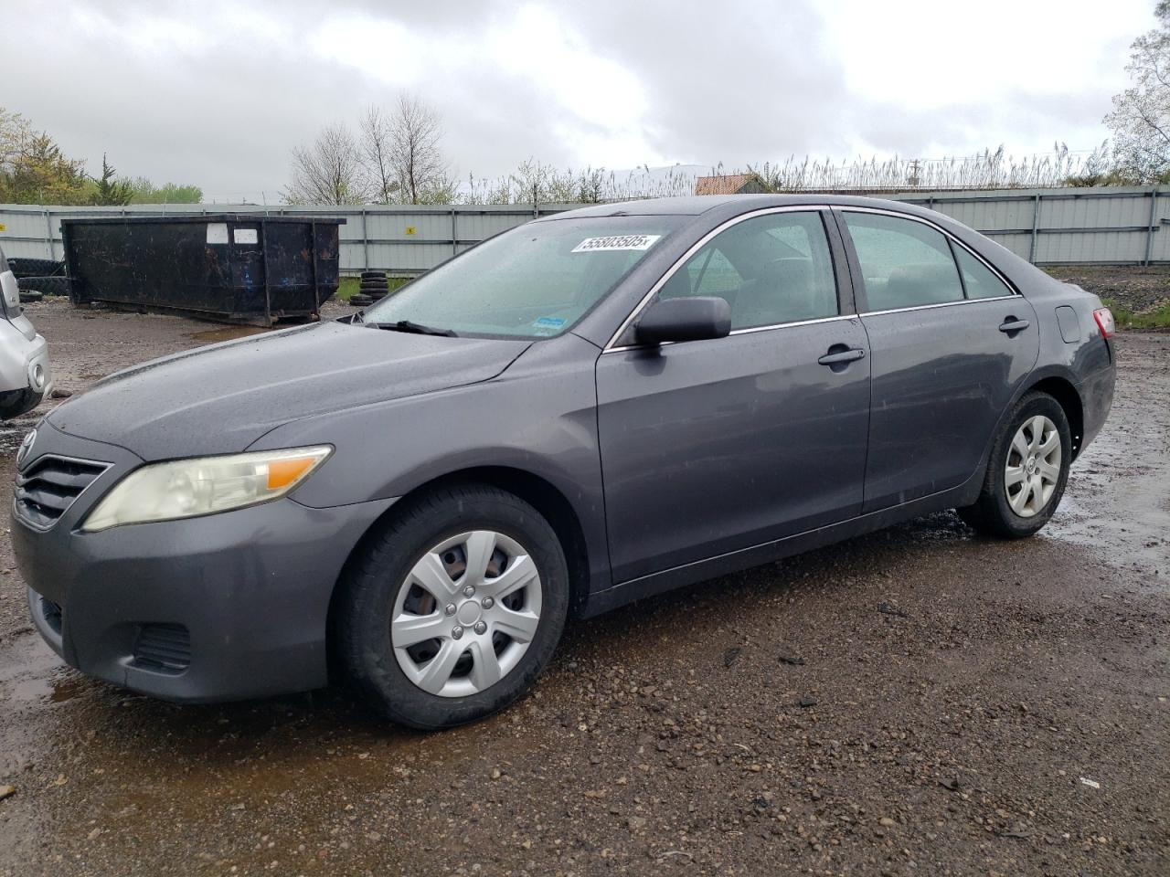 TOYOTA CAMRY BASE