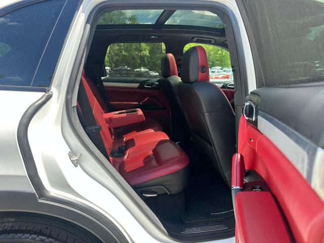 2015 PORSCHE CAYENNE TU WP1AC2A27FLA81589