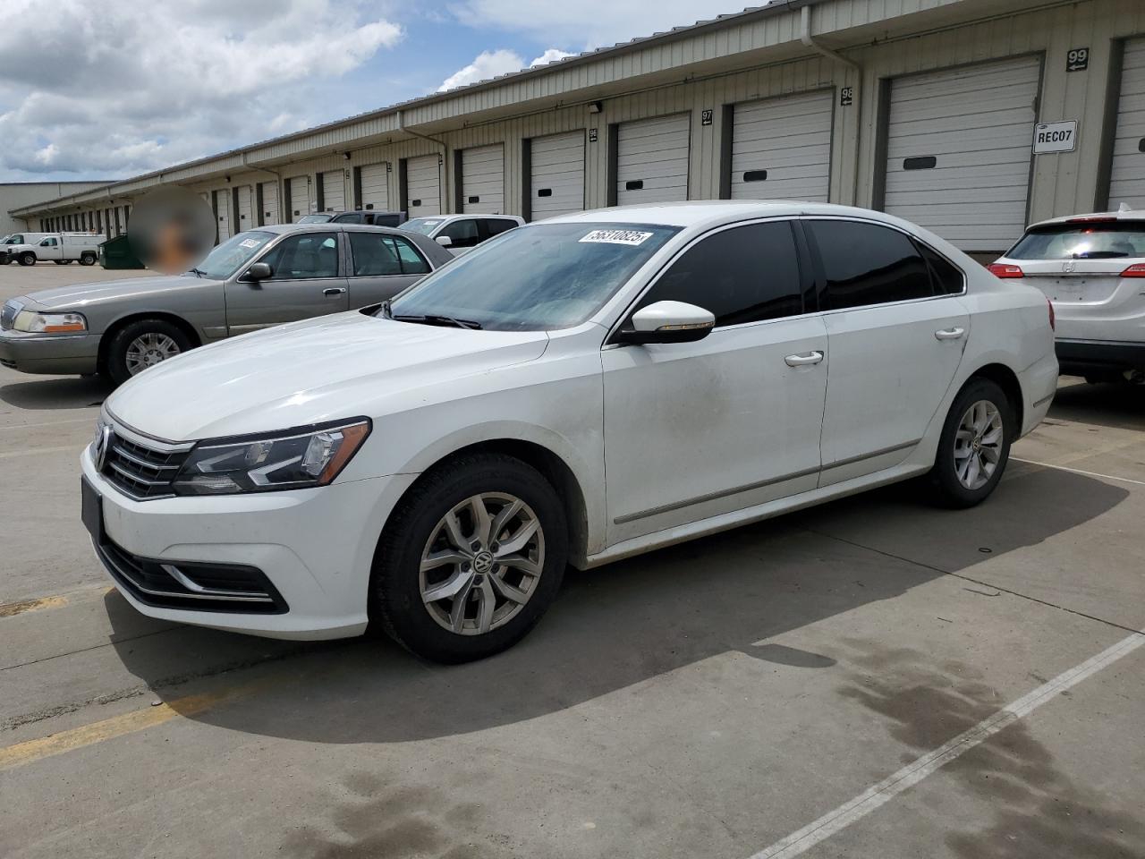 VOLKSWAGEN PASSAT S
