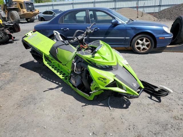 POLARIS SNOWMOBILE