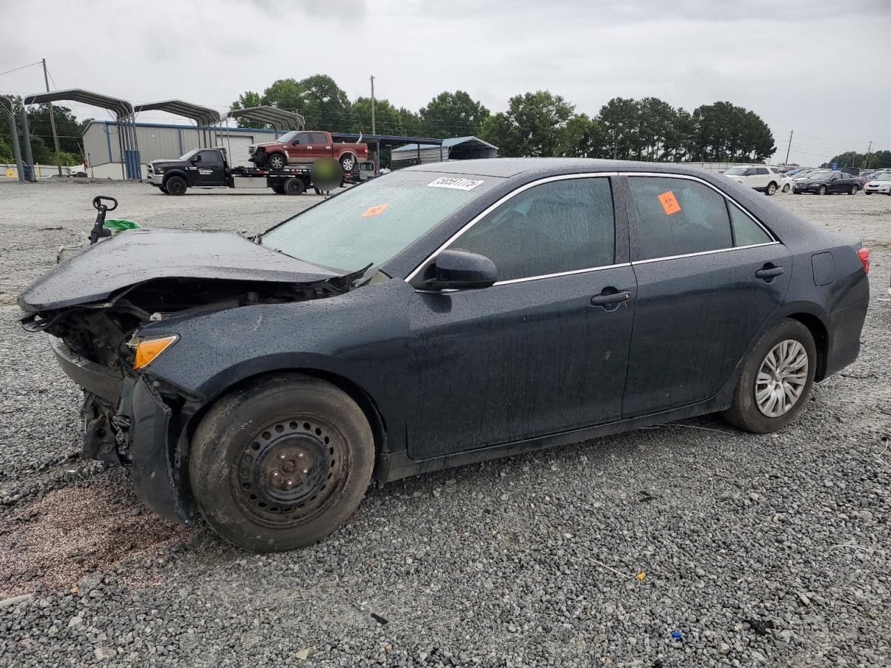 TOYOTA CAMRY BASE