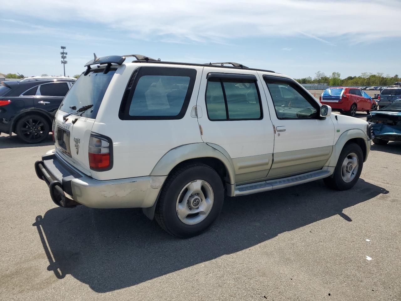 Lot #3301605757 1999 INFINITI QX4