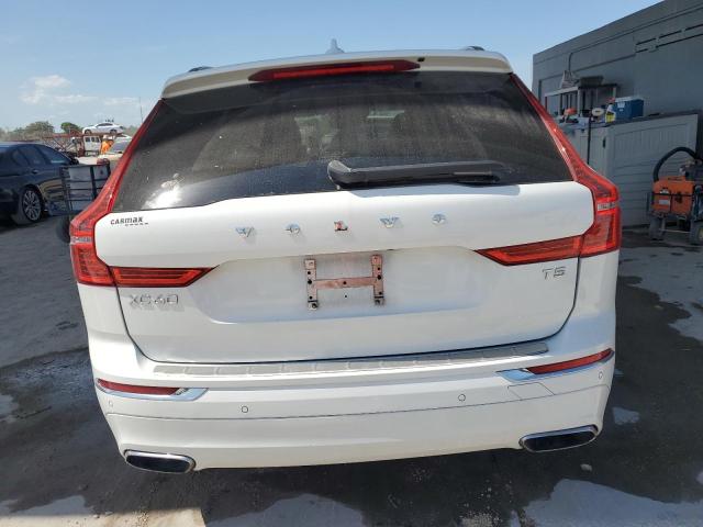 2021 VOLVO XC60 T5 IN YV4102DLXM1744447