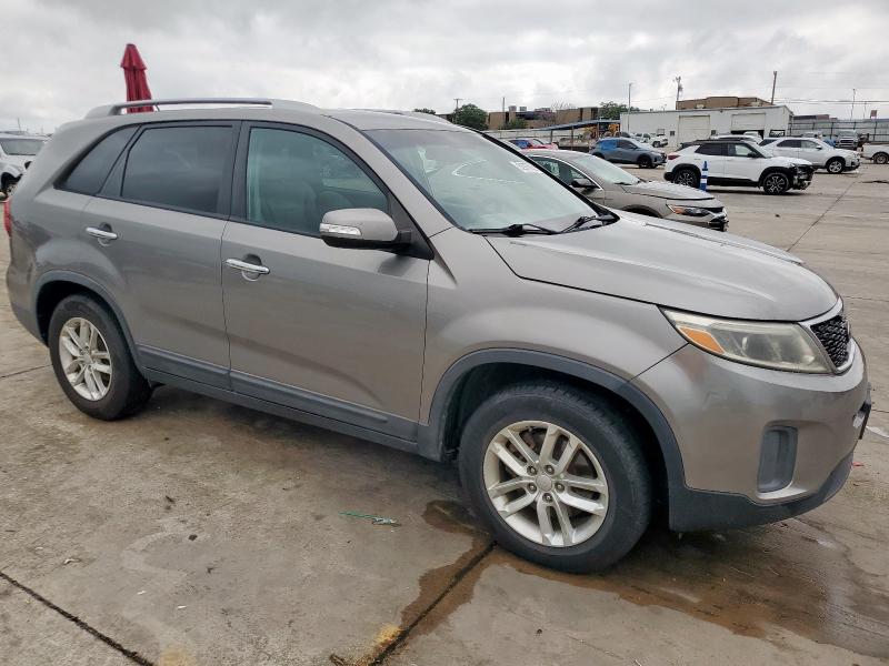2015 KIA SORENTO LX - 5XYKT4A72FG641639