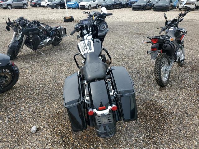 2018 HARLEY-DAVIDSON FLTRX ROAD 1HD1KHC11JB611791