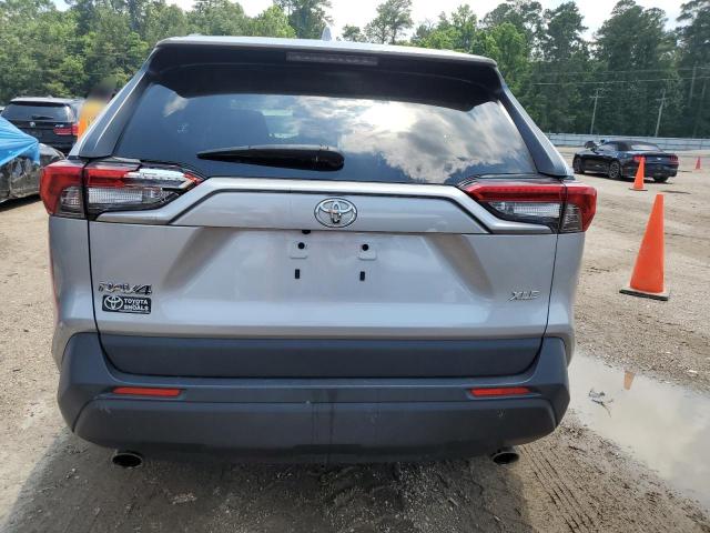 2019 TOYOTA RAV4 XLE - JTMW1RFV9KD018216