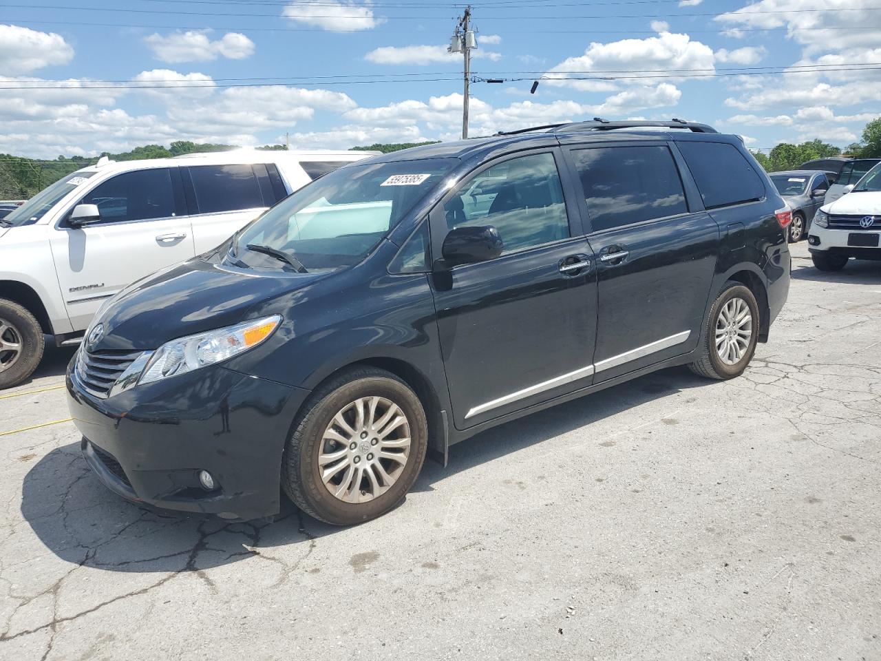 TOYOTA SIENNA XLE