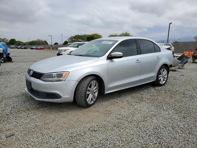 VOLKSWAGEN JETTA SE