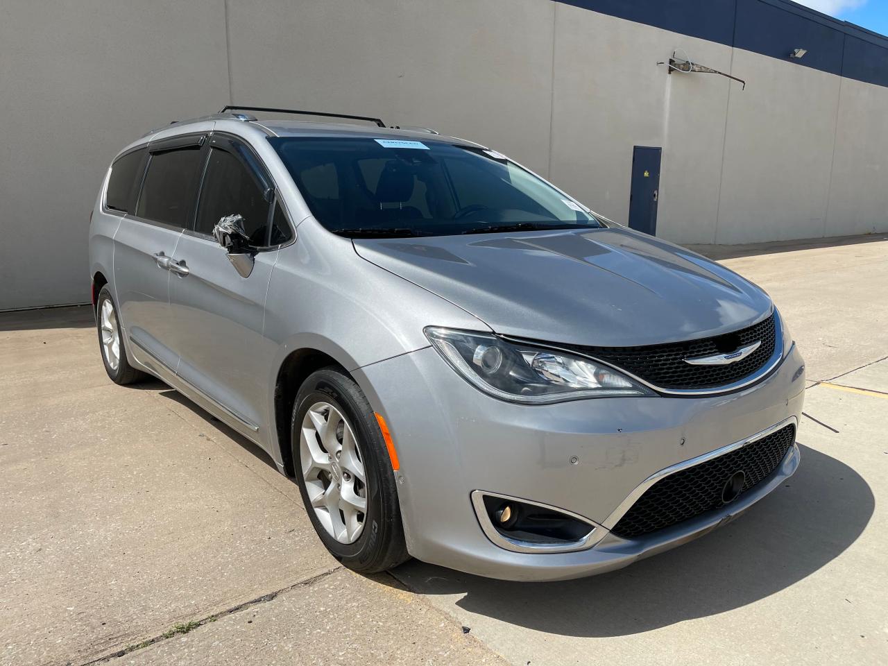 CHRYSLER PACIFICA TOURING L PLUS