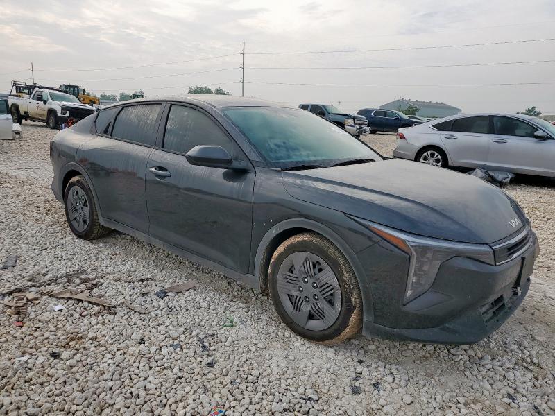 Vin: 3kpft4de2se002910, lot: 57137985, kia k4 lx lx 20254