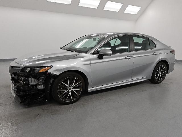 Vin: 4t1g11ak1nu670511, lot: 52487225, toyota camry se 2022 img_1
