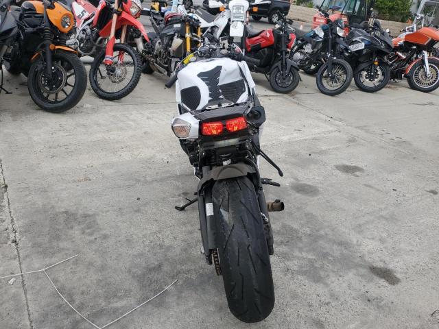 2020 SUZUKI GSX-R600 JS1GN7FA7L7100501