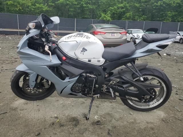 2011 SUZUKI GSX-R600 - JS1GN7FA8B2100275
