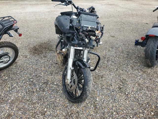 2018 HARLEY-DAVIDSON FLTRX ROAD 1HD1KHC11JB611791