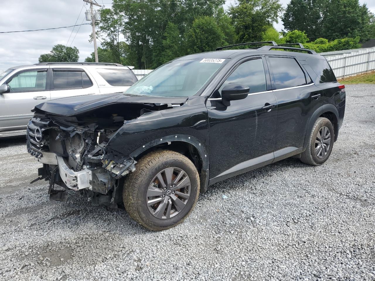 NISSAN PATHFINDER SV