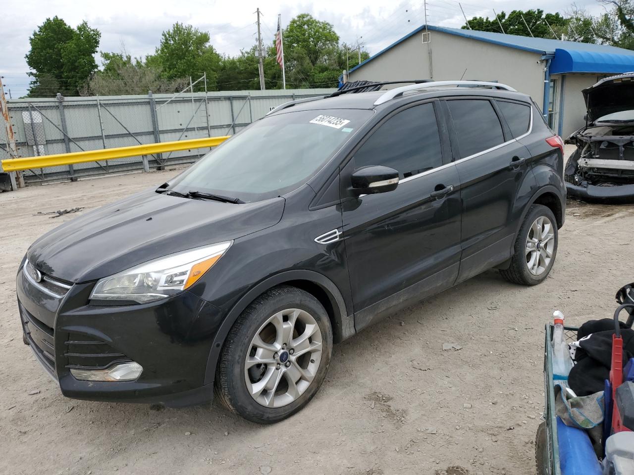 FORD ESCAPE TITANIUM