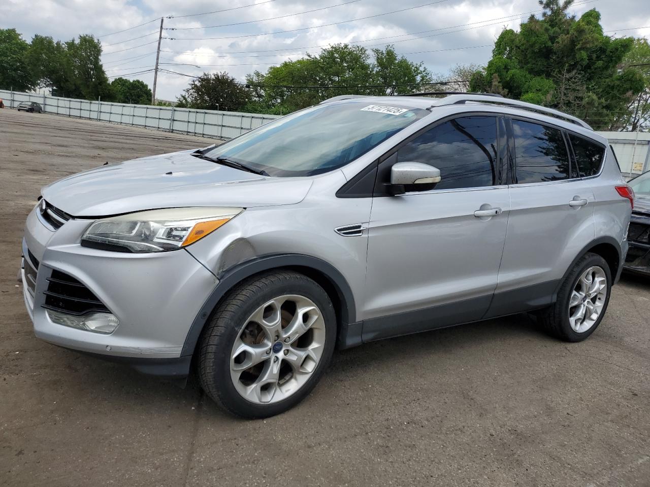 FORD ESCAPE TITANIUM