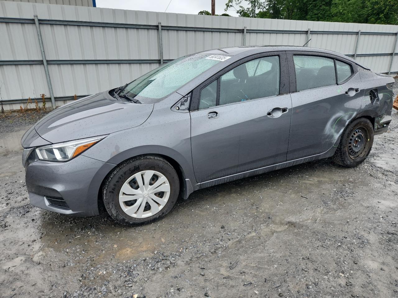 NISSAN VERSA S
