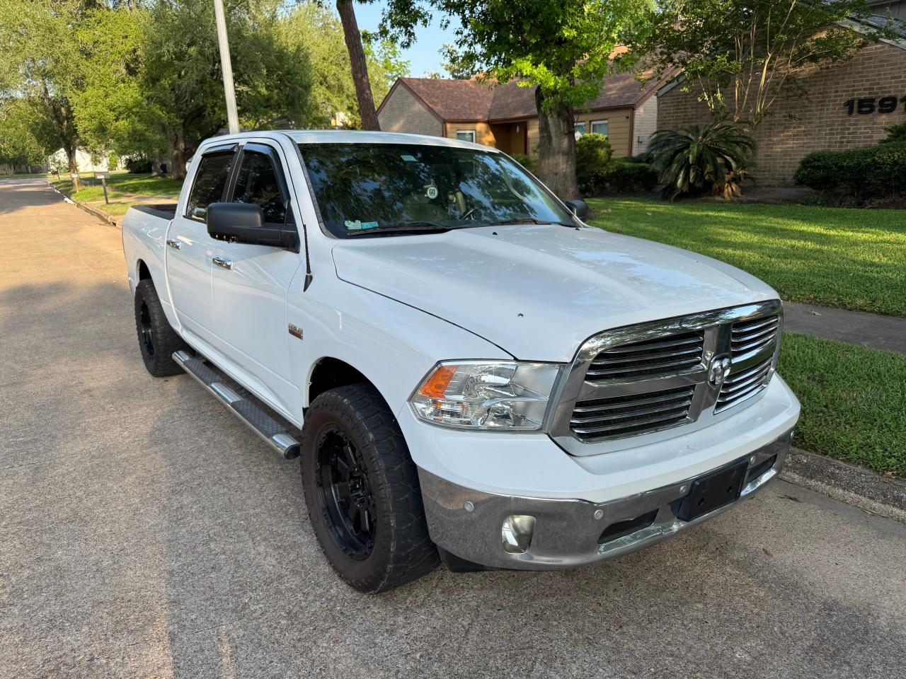 RAM 1500 SLT