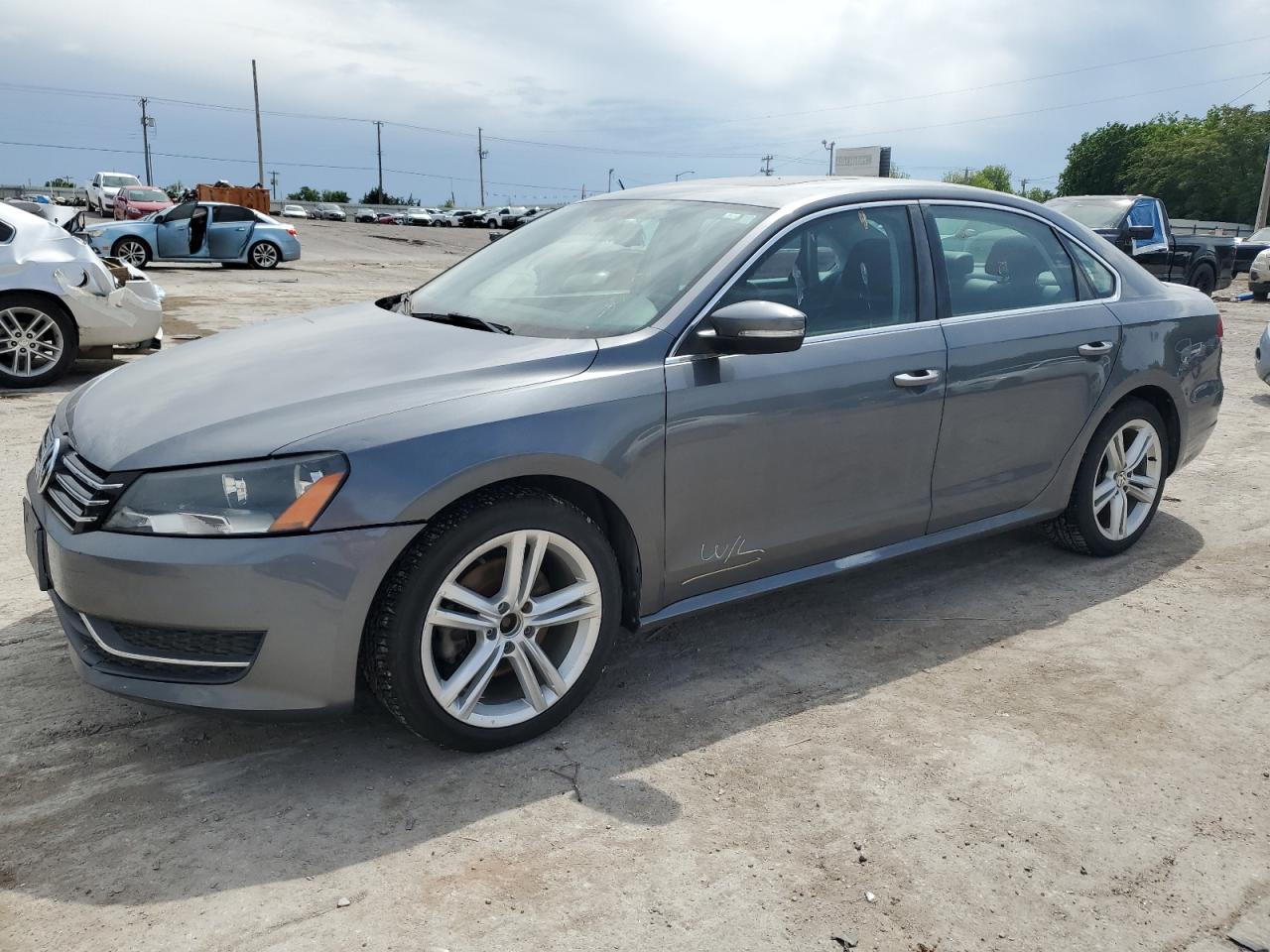 VOLKSWAGEN PASSAT SE