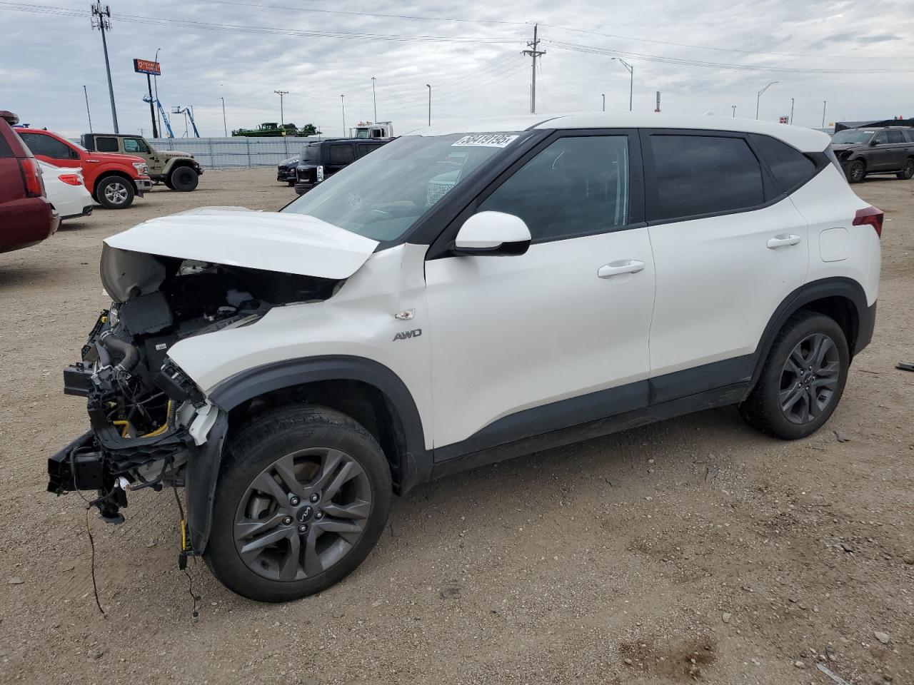 KIA SELTOS LX