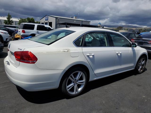 VOLKSWAGEN PASSAT SE 2014 white sedan 4d gas 1VWBT7A35EC094736 photo #4