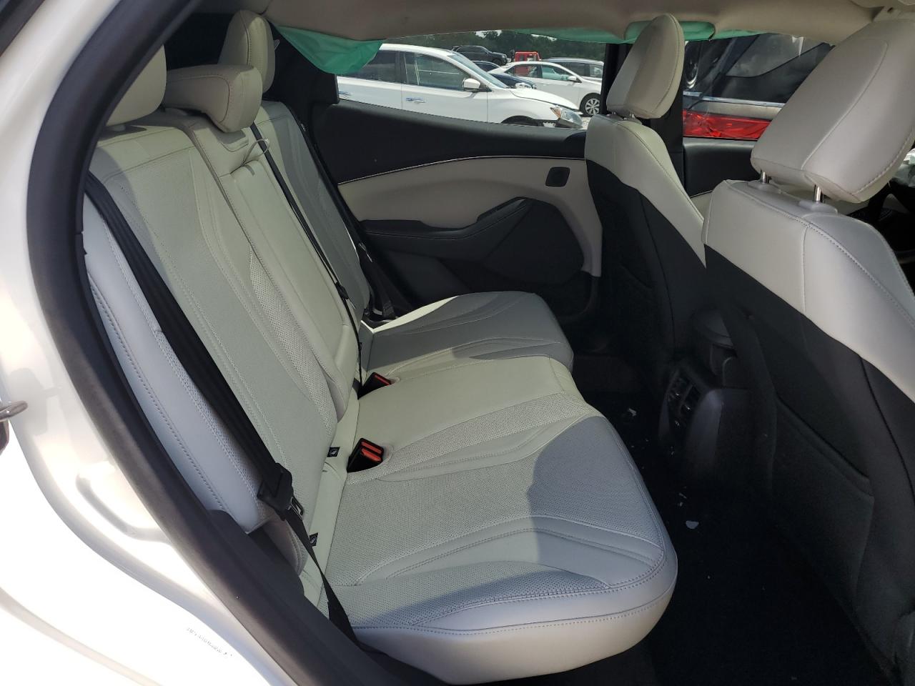 FORD MUSTANG PREMIUM